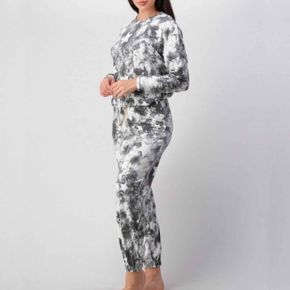 Tie Dye Star Print Lounge Set - Picture 3 of 8